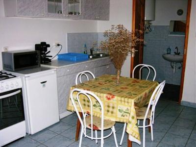 фото отеля Sarga Apartman