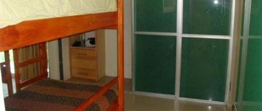 фото отеля Hostal Emerson