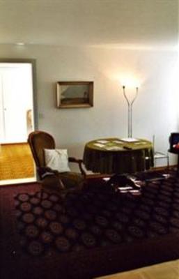 фото отеля Apparthotel Krone