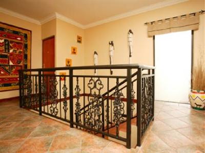 фото отеля Afro Chic Guest House Cape Town