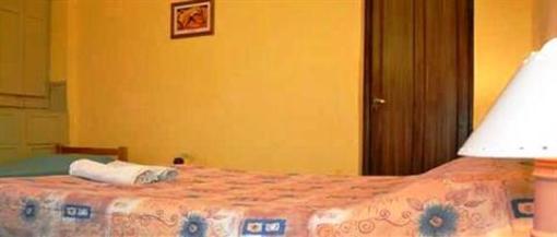 фото отеля Hostal El Quara