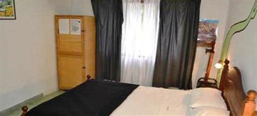 фото отеля Hostal El Quara