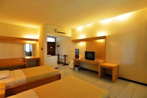 фото отеля Pantai Indah Resort Hotel Barat