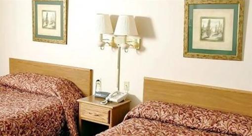 фото отеля AmericInn Lodge & Suites Mitchell