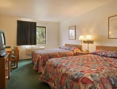 фото отеля Super 8 Fairview Heights