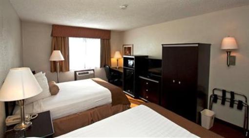 фото отеля BEST WESTERN Mt Pleasant Inn