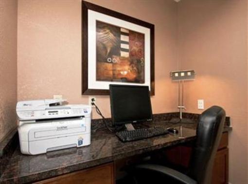 фото отеля BEST WESTERN Mt Pleasant Inn