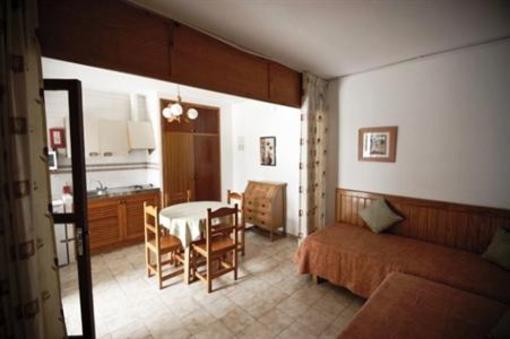 фото отеля Zodiac Apartments Sant Antoni de Portmany