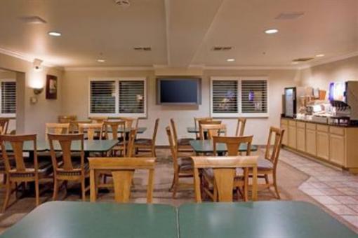 фото отеля Holiday Inn Express Hotel & Suites Paso Robles