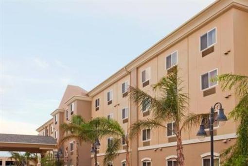 фото отеля Holiday Inn Express Hotel & Suites Los Angeles Airport Hawthorne