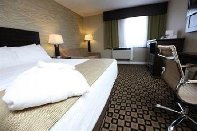 фото отеля Sawridge Inn Fort McMurray