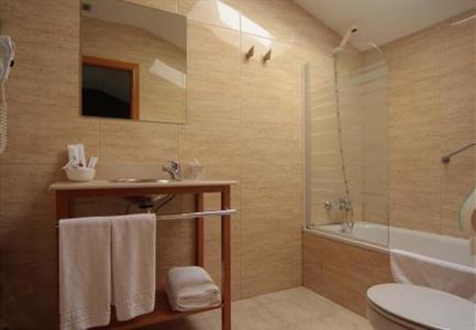 фото отеля Hotel Iriguibel Huarte