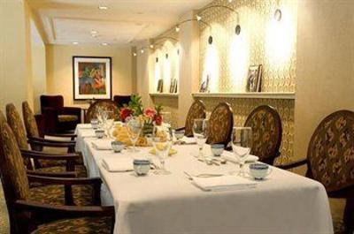 фото отеля Madison Hotel Memphis