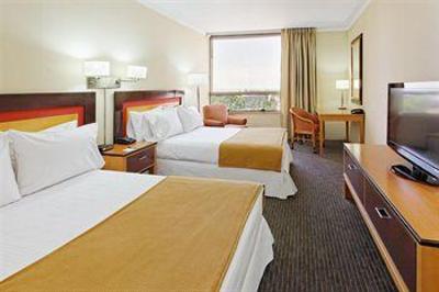 фото отеля Holiday Inn Express Puerto Madero