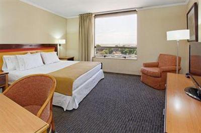 фото отеля Holiday Inn Express Puerto Madero