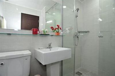 фото отеля City Days Inn