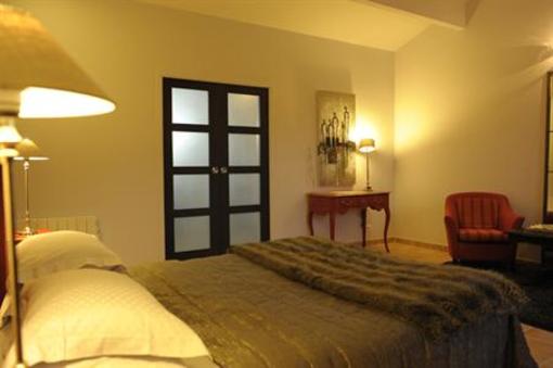 фото отеля Demeure Les Arabesques Hotel Port-Saint-Pere
