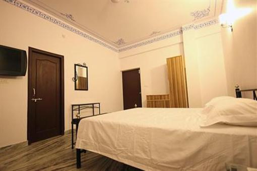 фото отеля Hotel Devi Palace