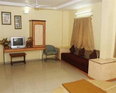 фото отеля Hotel Neelkanth Inn Ahmedabad