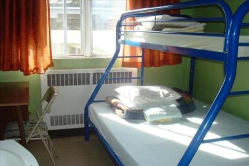 фото отеля Hostelling International Edmonton