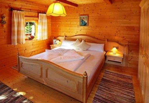 фото отеля ApartHotel Garni Asterhof Fügenberg