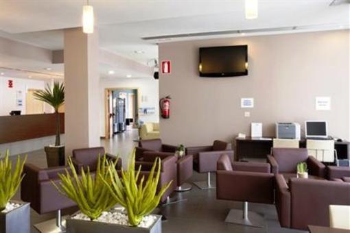фото отеля Holiday Inn Express Vitoria