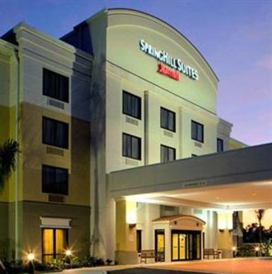 фото отеля SpringHill Suites Naples