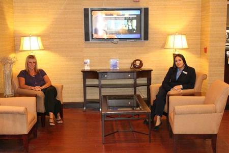 фото отеля Hampton Inn Newark-Airport