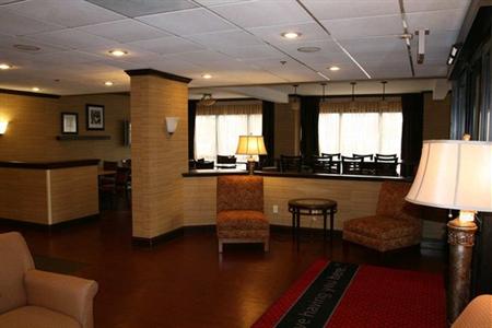 фото отеля Hampton Inn Newark-Airport