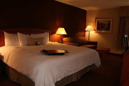 фото отеля Hampton Inn Newark-Airport