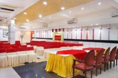 фото отеля Hotel Mandakini Palace Kanpur