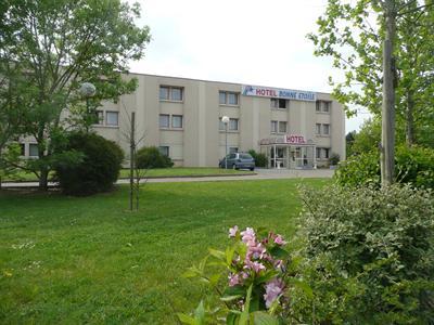 фото отеля P'tit Dej-Hotel Chartres