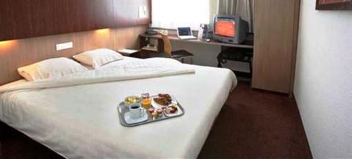 фото отеля Hotel Kyriad Bethune Bruay-la-Buissiere