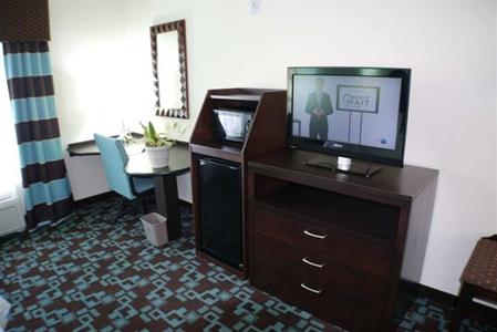фото отеля Hampton Inn & Suites Nashville @ Opryland