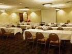 фото отеля Park Inn & Suites on Broadway Vancouver