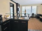 фото отеля Park Inn & Suites on Broadway Vancouver
