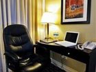 фото отеля Park Inn & Suites on Broadway Vancouver