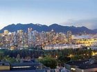 фото отеля Park Inn & Suites on Broadway Vancouver