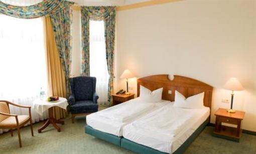 фото отеля Upstalsboom Seehotel