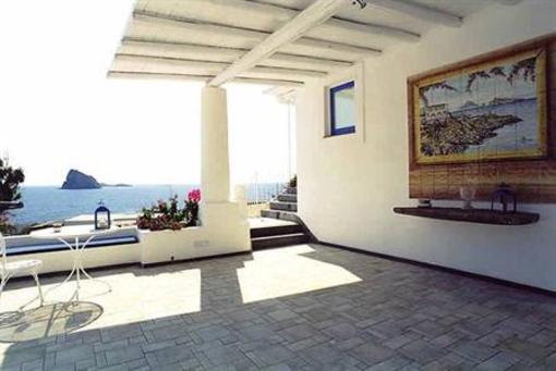 фото отеля La Terrazza Panarea
