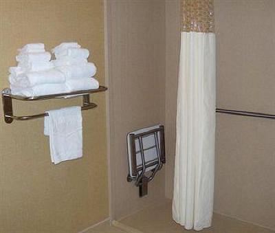 фото отеля Hampton Inn & Suites Smithfield