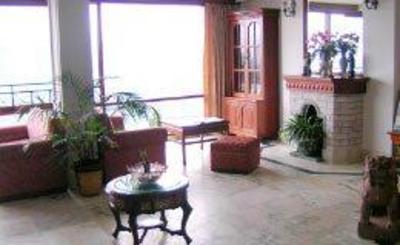 фото отеля Chumbi Residency Hotel