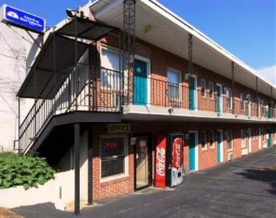 фото отеля Express Inn Towson