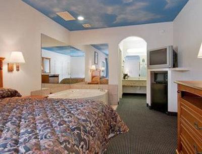 фото отеля Super 8 Deer Park