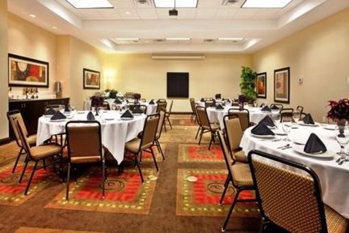 фото отеля Holiday Inn Hotel & Suites Lake Charles W-Sulphur