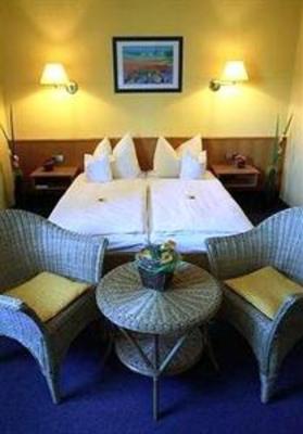 фото отеля Hotel Kölbl Unterhaching