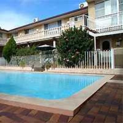 фото отеля Clifford Park Holiday Motor Inn