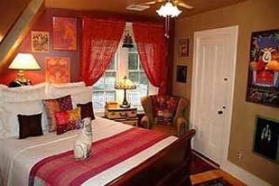 фото отеля Red Elephant Inn Bed & Breakfast
