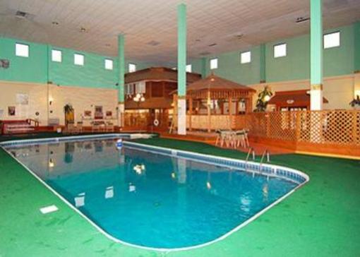 фото отеля Katahdin Inn and Suites