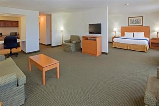 фото отеля Holiday Inn Express Hotel & Suites Columbus (Texas)